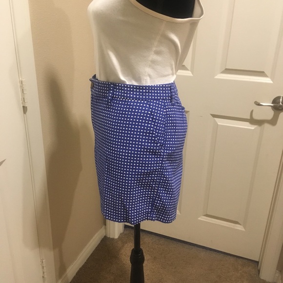 Mini Shorts - Picture 2 of 5